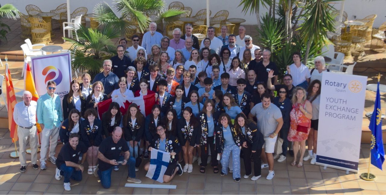 Todos los participantes del encuentro en Santa Susana: Inbounds, rebounds, Yeos y equipo del comité de juventud.
