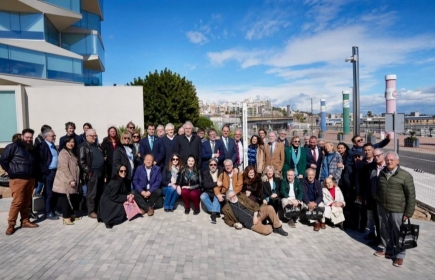 Poste de la paz - Peace Pole en Tarragona